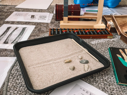 2d426140-313b-4b76-81c0-2a96a4b9667a