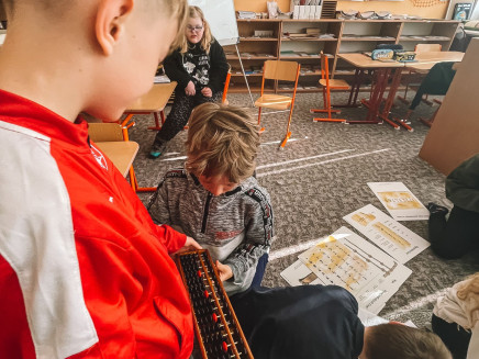 2dcc1825-6eb6-4e97-81ed-6def53c84419