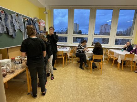 42AC06F2-E1FF-469B-8BF1-FBCC40491B20