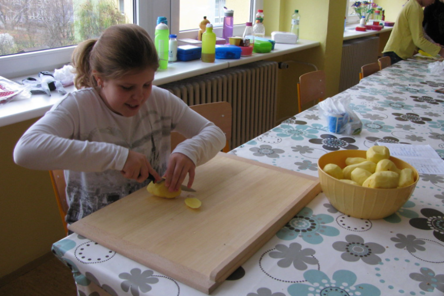 Třída Montessori vaří