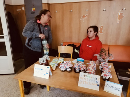 1a921d10-8813-444d-b38a-652138fd7052