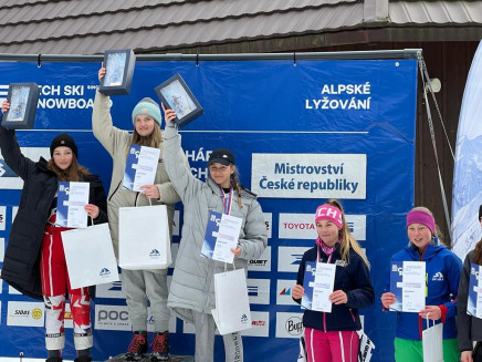 53B98A23-C3FD-44FD-888F-6B57C4A1D0BC