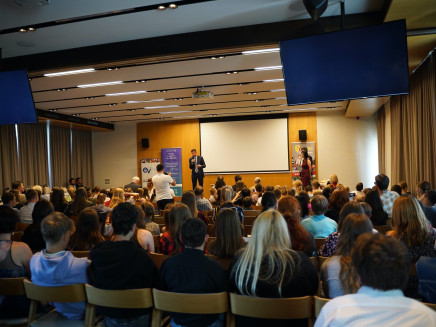 351014356_586046503369446_2790838305524225035_n